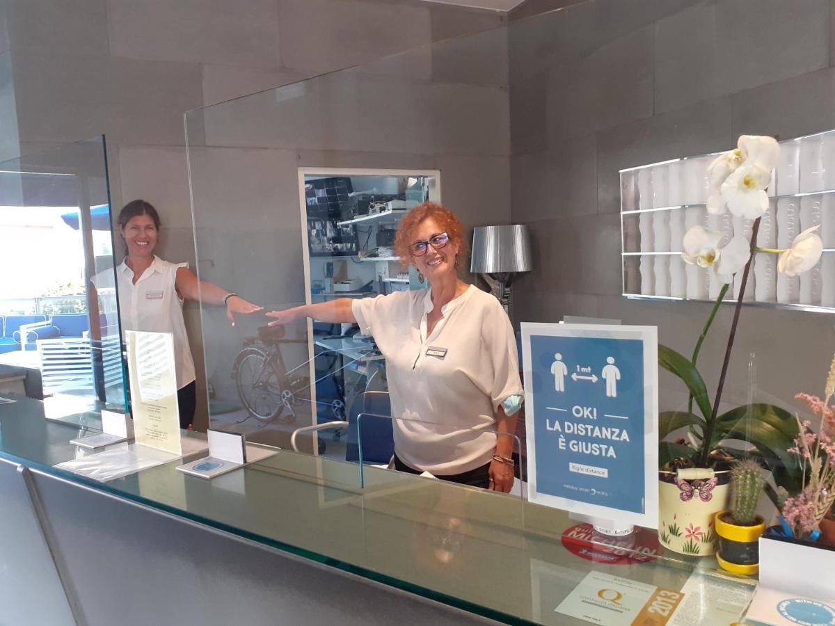 Unahotels Imperial Sport Hotel Pesaro Exterior photo